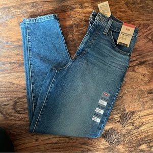 Levi's Women's High Waisted Mom Jeans - Medium Indigo Worn In